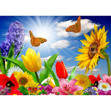 Load image into Gallery viewer, SPRING IS IN THE AIR . DIAMOND PAINTING
